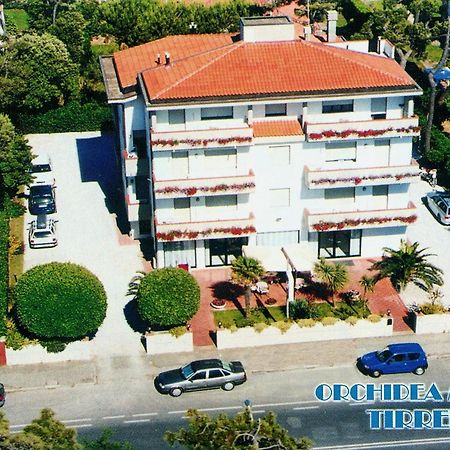 Orchidea Marina Aparthotel Tirrenia Exterior photo