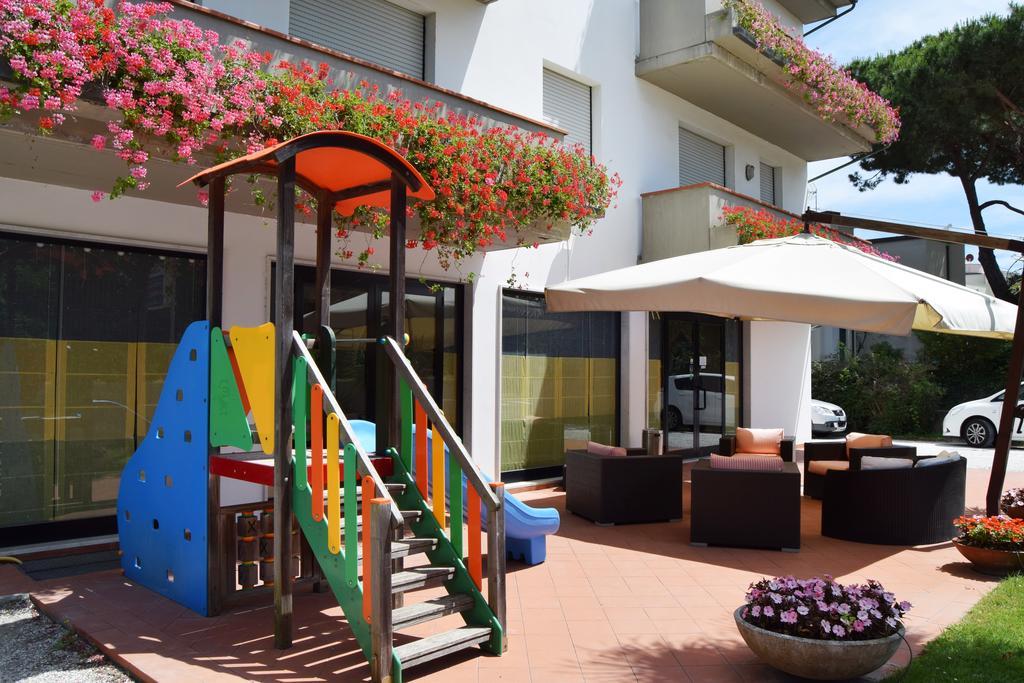 Orchidea Marina Aparthotel Tirrenia Exterior photo